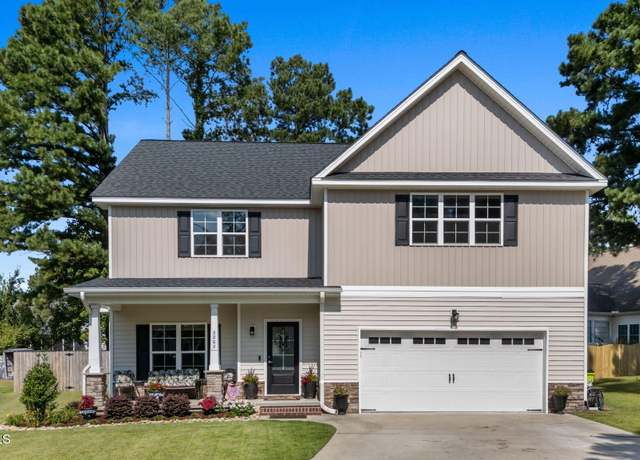 Property at 2202 Sophia Cir, Winterville, NC 28590, 4 beds, 3 baths