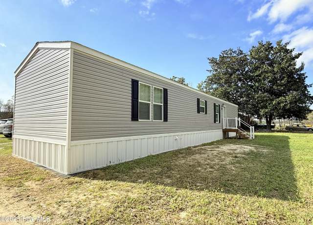 Property at 964 Galloway Rd, Grimesland, NC 27837, 2 beds, 2 baths
