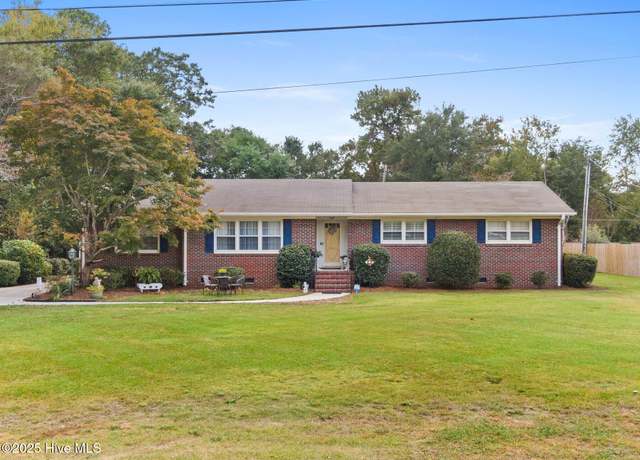 Property at 3830 Edgewood Rd, Wilmington, NC 28403, 3 beds, 2 baths