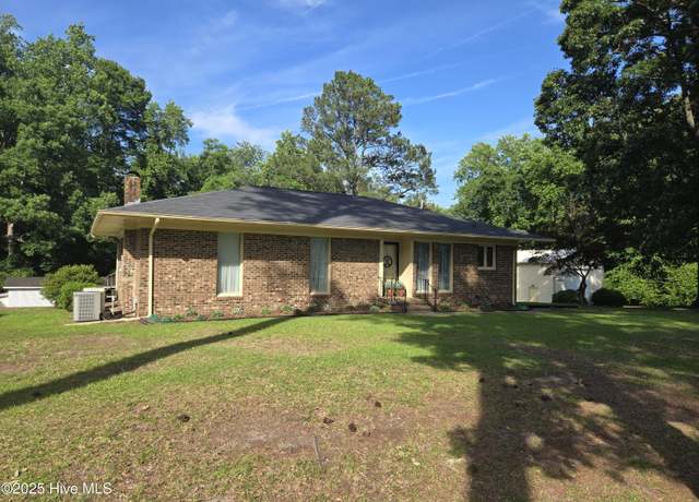 Property at 1141 Mill Inn Rd, Williamston, NC 27892, 3 beds, 1.5 baths