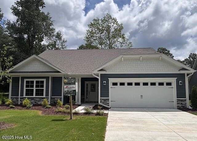 Property at 127 Cherry Laurel Dr, Wallace, NC 28466, 4 beds, 3 baths