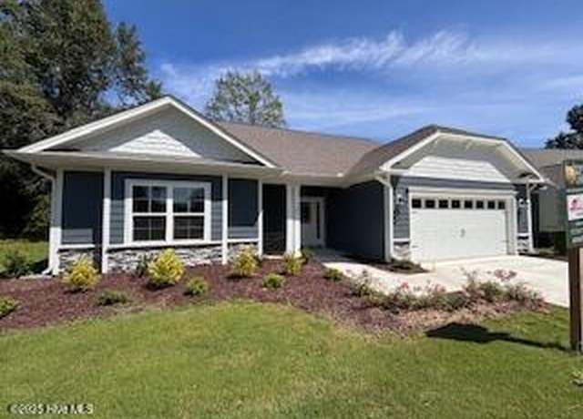 Property at 127 Cherry Laurel Dr, Wallace, NC 28466, 4 beds, 3 baths