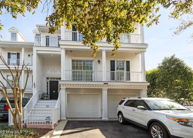 Property at 1906 Goose Creek Rd SW Unit 10, Ocean Isle Beach, NC 28469, 4 beds, 4.5 baths