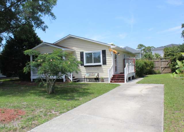 Property at 504 Greenville Ave, Carolina Beach, NC 28428, 2 beds, 2 baths