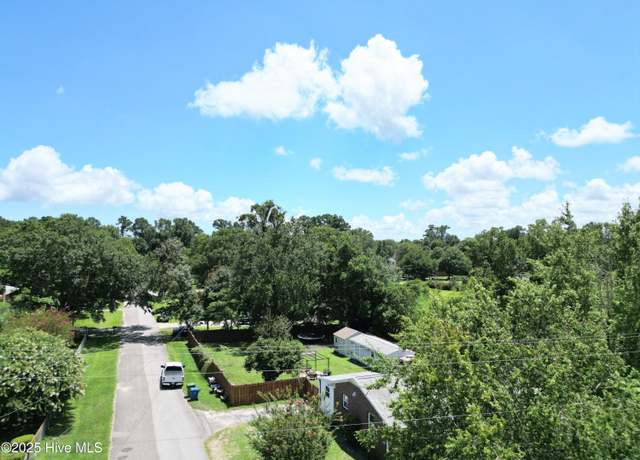 Property at 105 Sunnyvale Dr, Wilmington, NC 28412, 2 beds, 2 baths