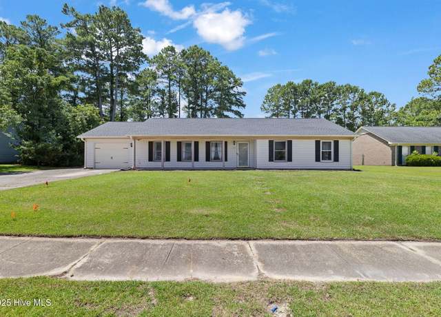 Property at 115 Valencia Dr, Jacksonville, NC 28546, 3 beds, 2 baths