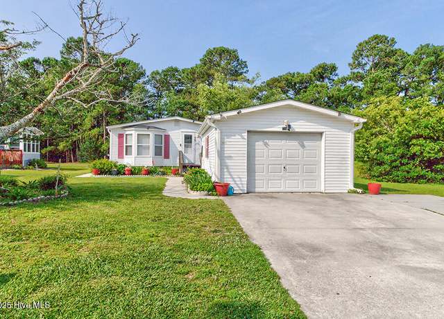 Property at 614 Galley Ct, Hampstead, NC 28443, 3 beds, 2 baths