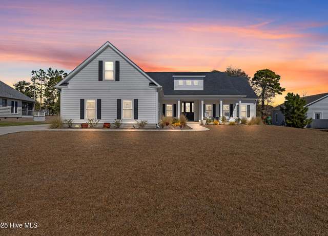 Property at 824 The Cape Blvd, Wilmington, NC 28412, 4 beds, 3 baths