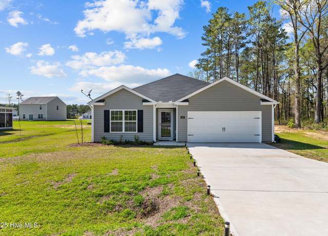 Property at 409 King Creek Dr, Havelock, NC 28532, 3 beds, 2 baths