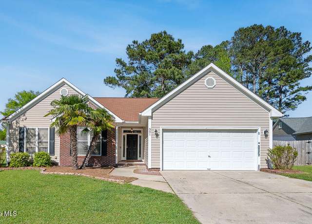 Property at 301 Softwood Ct, Jacksonville, NC 28540, 3 beds, 2 baths