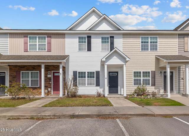 Property at 505 Oyster Rock Ln, Sneads Ferry, NC 28460, 3 beds, 2.5 baths