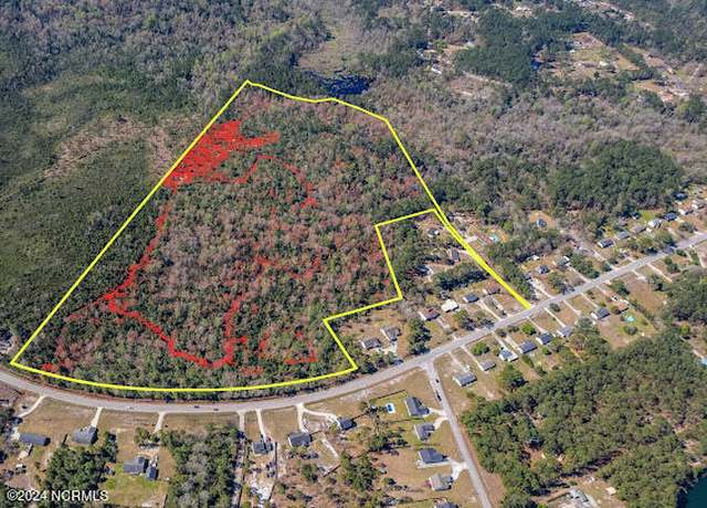 Property at 326 Sand Ridge Rd, Hubert, NC 28539