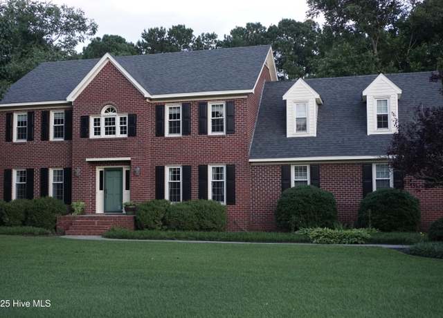 Property at 200 Maraschino Dr, Greenville, NC 27858, 4 beds, 2.5 baths