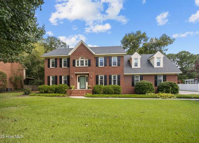 Property at 200 Maraschino Dr, Greenville, NC 27858, 4 beds, 2.5 baths