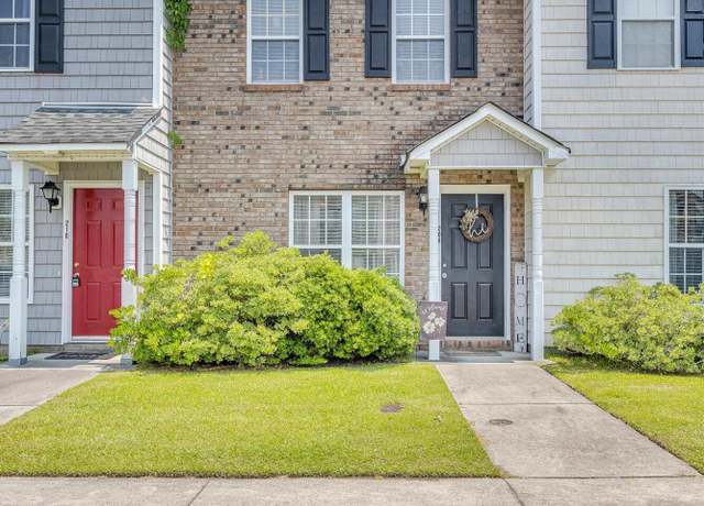 Property at 208 Bridgewood Dr, Jacksonville, NC 28546, 2 beds, 1.5 baths