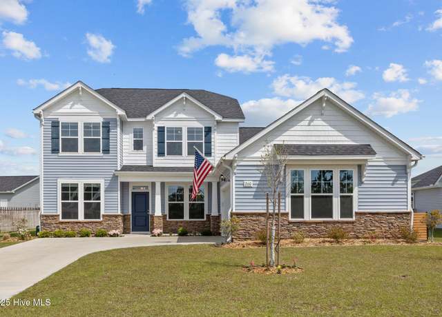 Property at 260 E Red Head Cir, Sneads Ferry, NC 28460, 5 beds, 4.5 baths