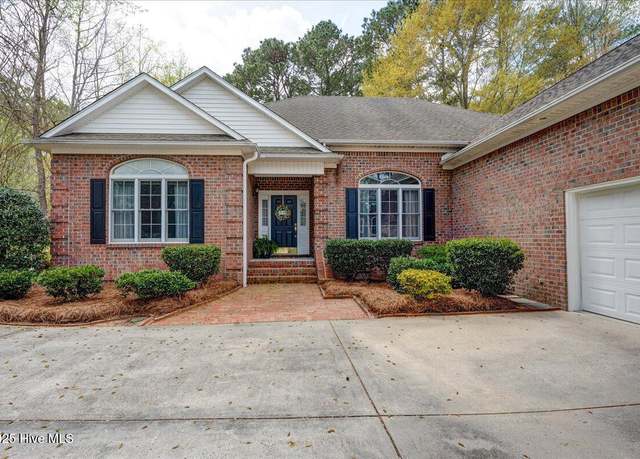 Property at 205 Walden Ct, New Bern, NC 28562, 3 beds, 3 baths