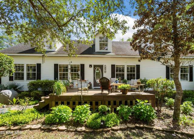 Property at 270 N Jenkins St Ext, Holly Ridge, NC 28445, 3 beds, 3 baths
