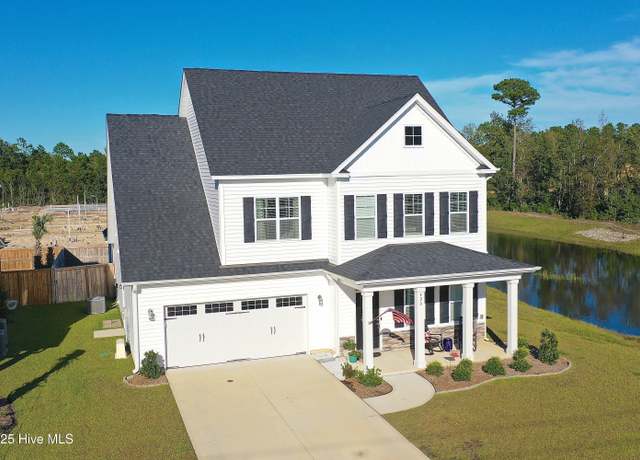 Property at 420 Aurora Pl, Hampstead, NC 28443, 4 beds, 3.5 baths