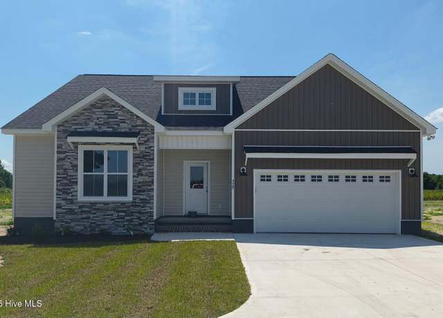 Property at 325 Newell Rd, Snow Hill, NC 28580, 3 beds, 2.5 baths