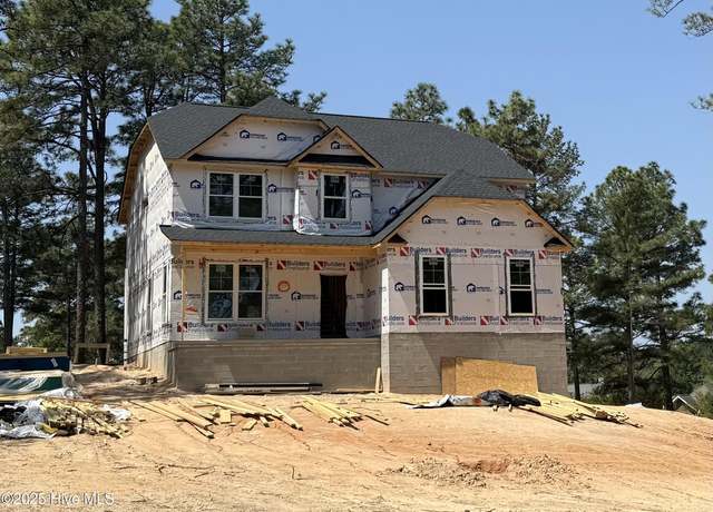 Property at 101 Douglas Dr, West End, NC 27376, 4 beds, 3.5 baths