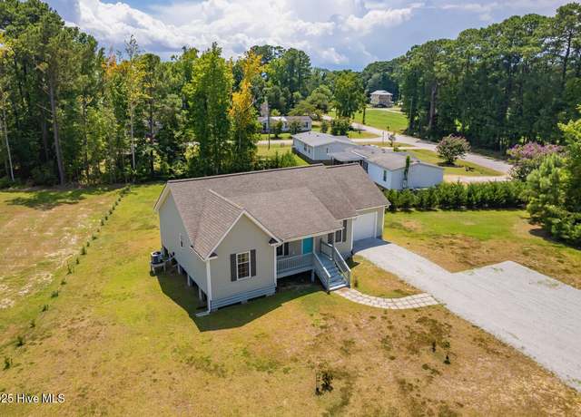Property at 1406 Silverbrook Rd, Oriental, NC 28571, 3 beds, 2 baths