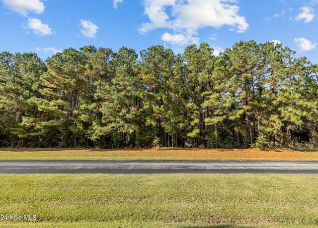 Property at 135 Garbacon Dr Dr, Beaufort, NC 28516