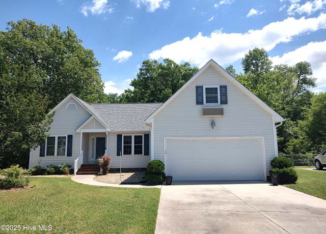 Property at 4000 Yarmouth Rd, New Bern, NC 28562, 3 beds, 3 baths