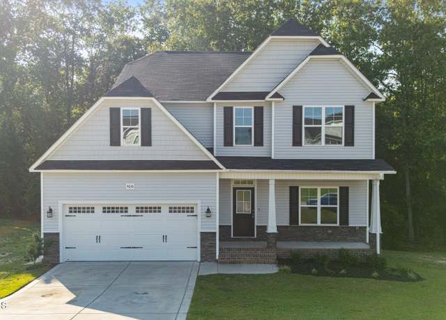 Property at 4616 Scenic Pines Dr, Hope Mills, NC 28348, 4 beds, 2.5 baths