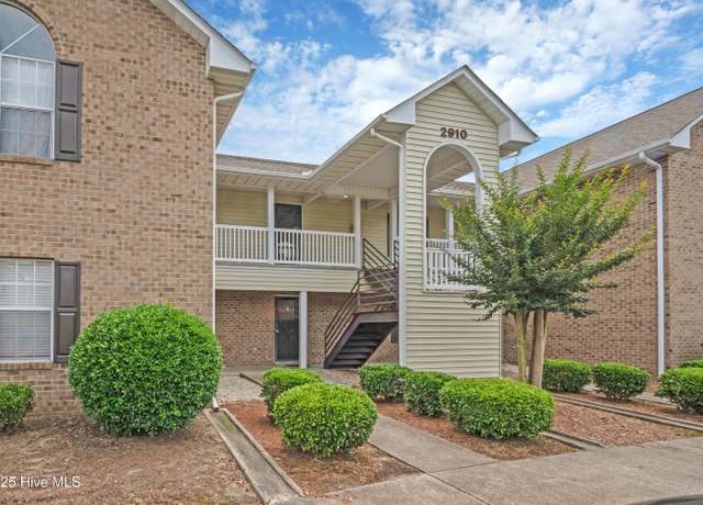 Property at 2910 Mulberry Ln Unit B, Greenville, NC 27858, 2 beds, 2 baths