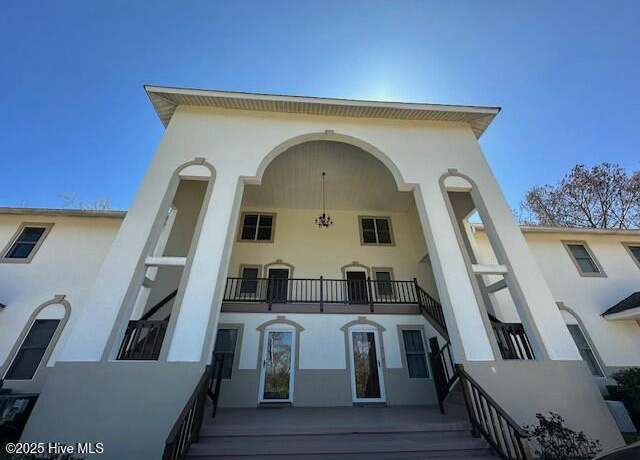 Property at 5 Gardner Pointe Dr, Elizabeth City, NC 27909, 3 beds, 3 baths