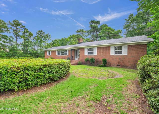 Property at 3801 Gillette Dr, Wilmington, NC 28403, 3 beds, 2 baths