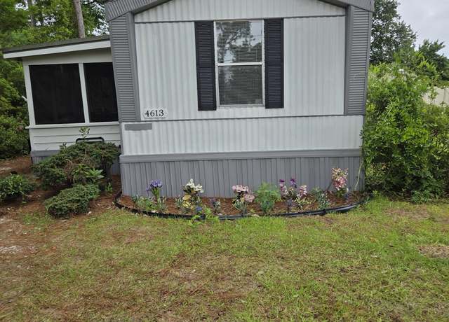 Property at 4613 Oak Crest Dr SE, Southport, NC 28461, 2 beds, 2 baths