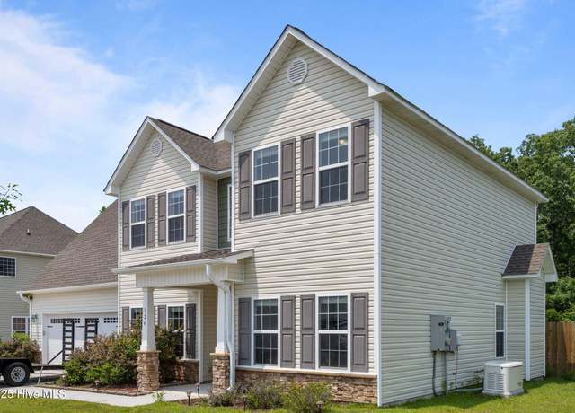 Property at 126 Mittams Point Dr, Jacksonville, NC 28546, 4 beds, 2.5 baths