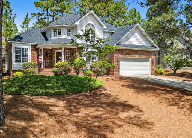 Property at 202 Juniper Creek Blvd, Pinehurst, NC 28374, 4 beds, 2.5 baths
