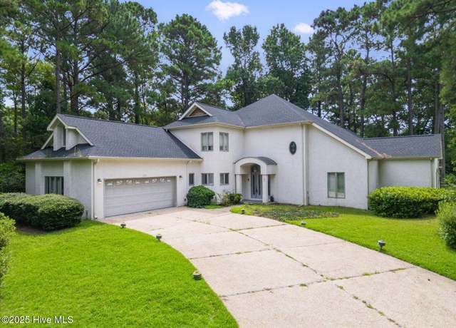 Property at 108 Rollingwood Cir, Sneads Ferry, NC 28460, 4 beds, 4.5 baths