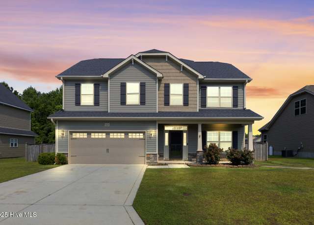 Property at 804 Tuscarora Trl, Jacksonville, NC 28546, 4 beds, 2.5 baths