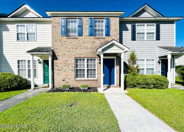 Property at 102 Bridgewood Dr, Jacksonville, NC 28546, 2 beds, 1.5 baths