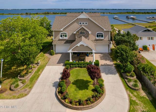 Property at 291 Live Oak Rd, Newport, NC 28570, 3 beds, 4.5 baths