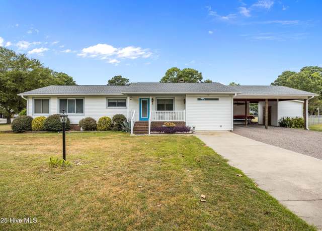 Property at 106 Norman Cir, Oriental, NC 28571, 3 beds, 2 baths