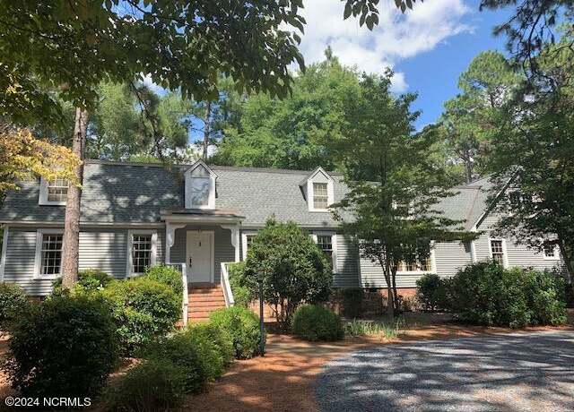 Property at 25 Red Fox Run, Pinehurst, NC 28374, 3 beds, 2.5 baths