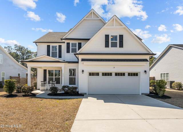 Property at 344 Grandview Dr, Hampstead, NC 28443, 5 beds, 3.5 baths