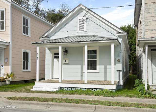 Property at 220 N Bonner St, Washington, NC 27889, 2 beds, 1 bath