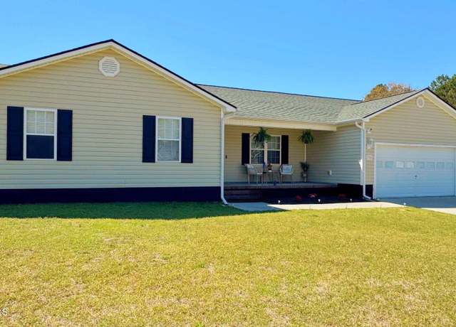 Property at 104 Appleton Ln, Richlands, NC 28574, 3 beds, 2 baths