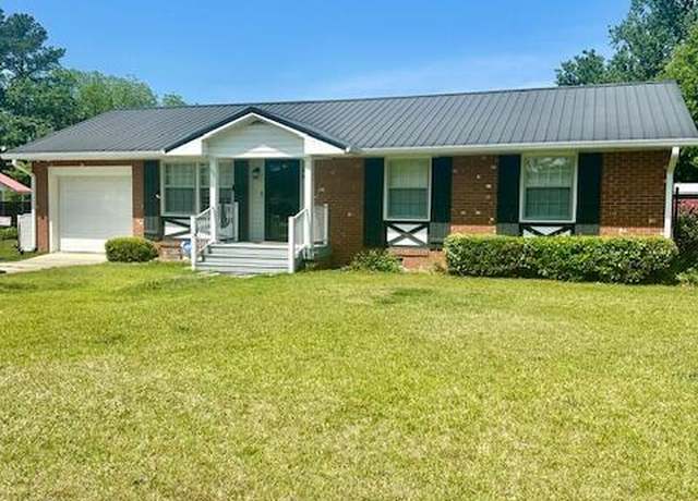 Property at 511 Norwood Ave, Lumberton, NC 28358, 2 beds, 1.5 baths