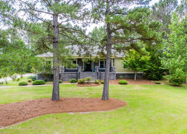 Property at 82 Tradewinds Dr, Hampstead, NC 28443, 4 beds, 3 baths