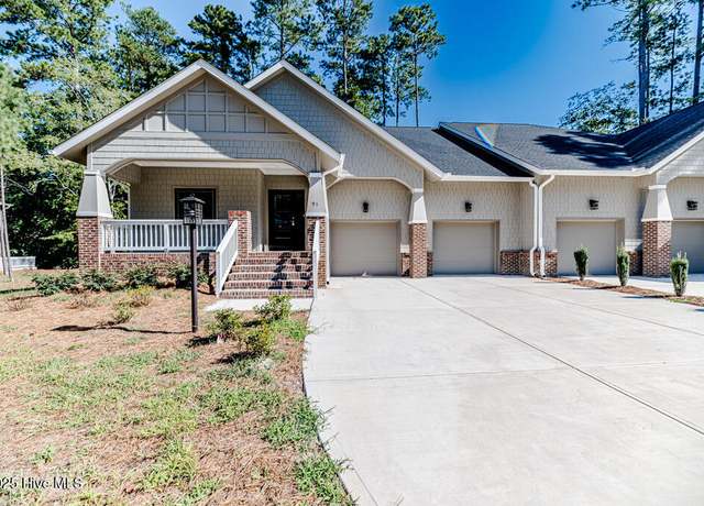 Property at 91 Lamplighter Village Dr, Pinehurst, NC 28374, 4 beds, 3.5 baths
