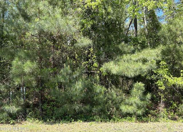 Property at 10 Heritage Dr, Laurinburg, NC 28352