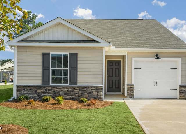 Property at 107 Pioneer Dr, Goldsboro, NC 27534, 3 beds, 2 baths
