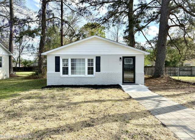 Property at 103 Mills St, Richlands, NC 28574, 3 beds, 1 bath